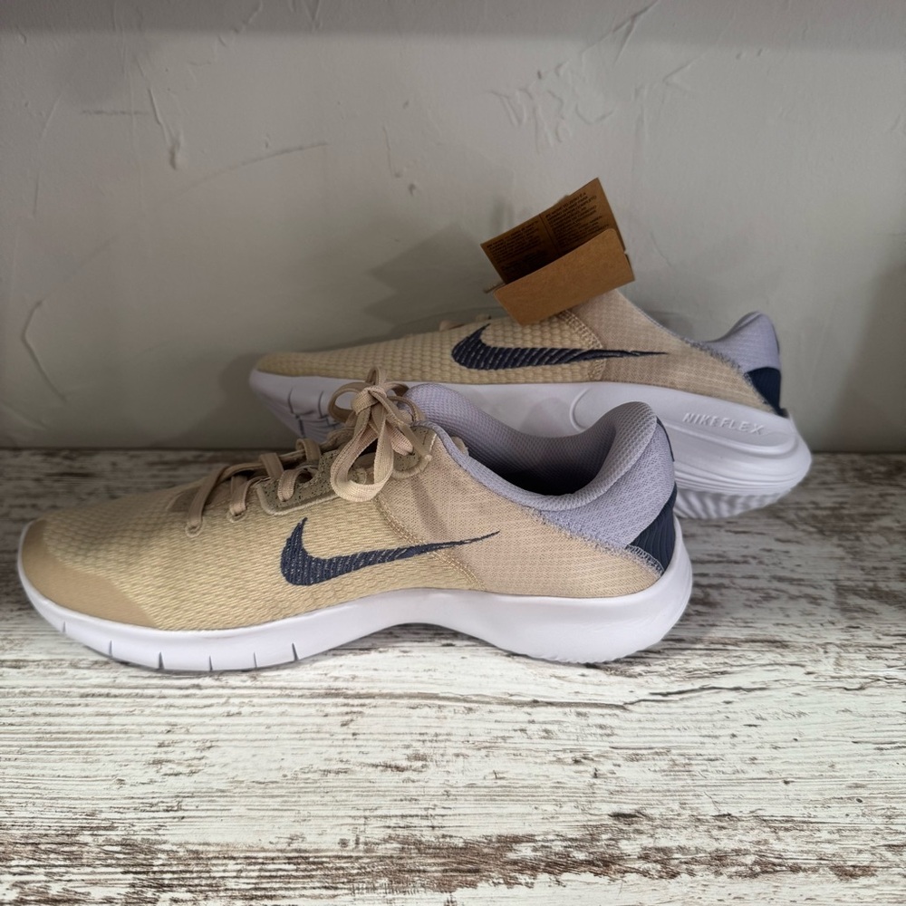 Nike Flex Experience Run 1Running Shoe Sneaker Sand Drift Women’s 8 NWT